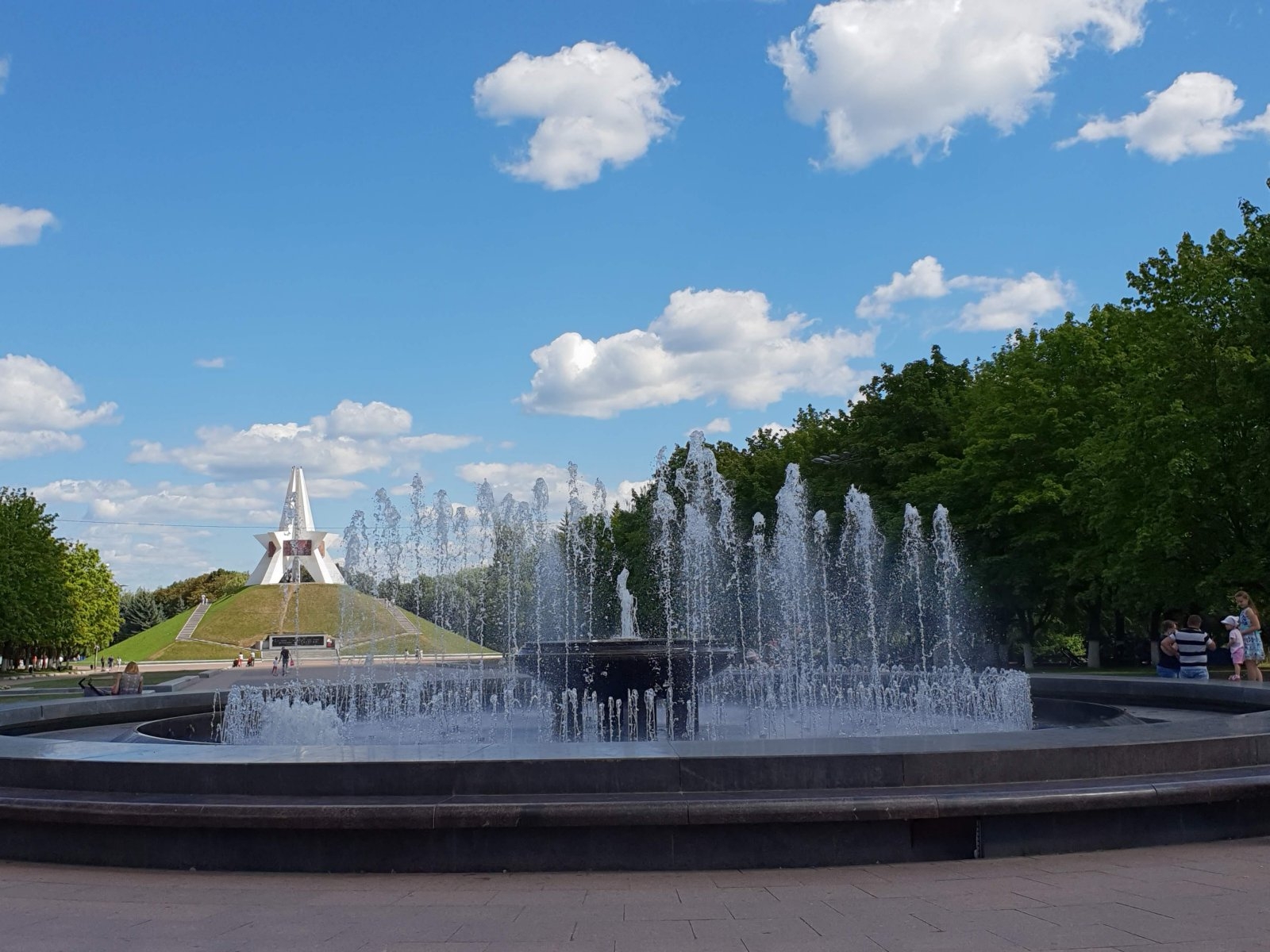 Фото 0: Парк им. 1000-летия г. Брянска